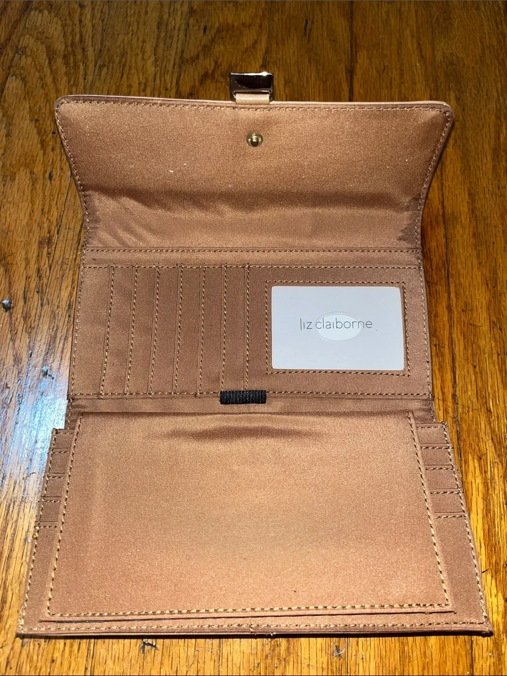 NWT Liz Claiborne Camel Tan Women's Clutch Wallet - Classic Fold-Over Design